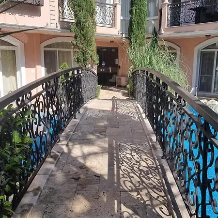 Apartment Romans Marin