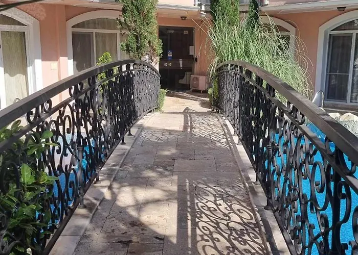 Apartment Romans Marin